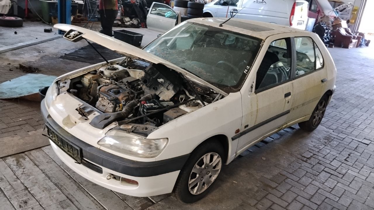  Peugeot 306